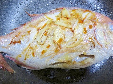 フライパンで小鯛のオリーブオイル焼き